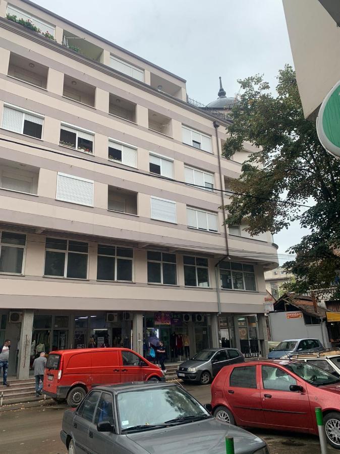 Zara Apartman Krusevac - Centar Apartment Ngoại thất bức ảnh